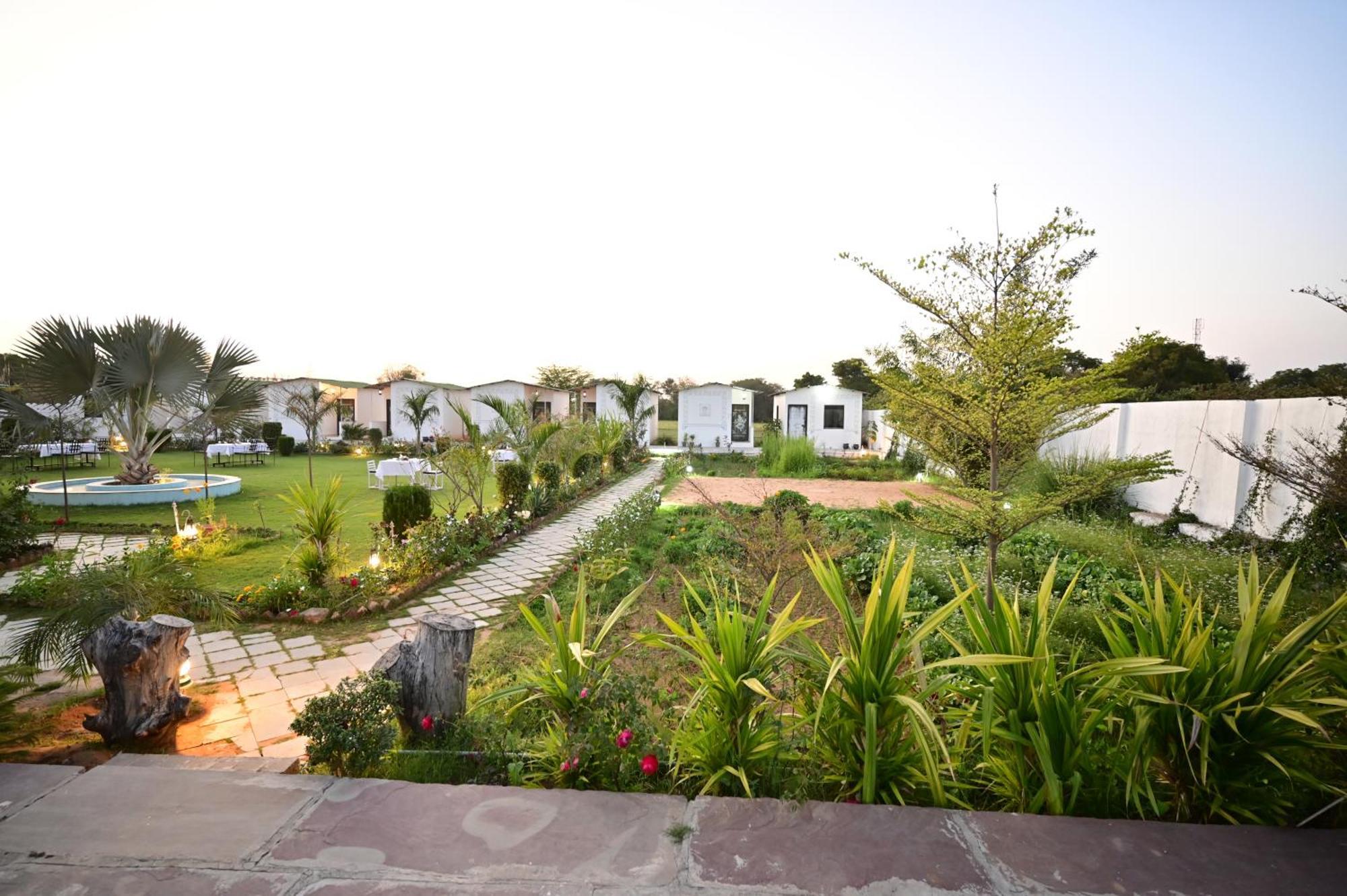 The Castle Crown - Hem Vilas Resort Ranthambhore Sawai Madhopur Exterior foto
