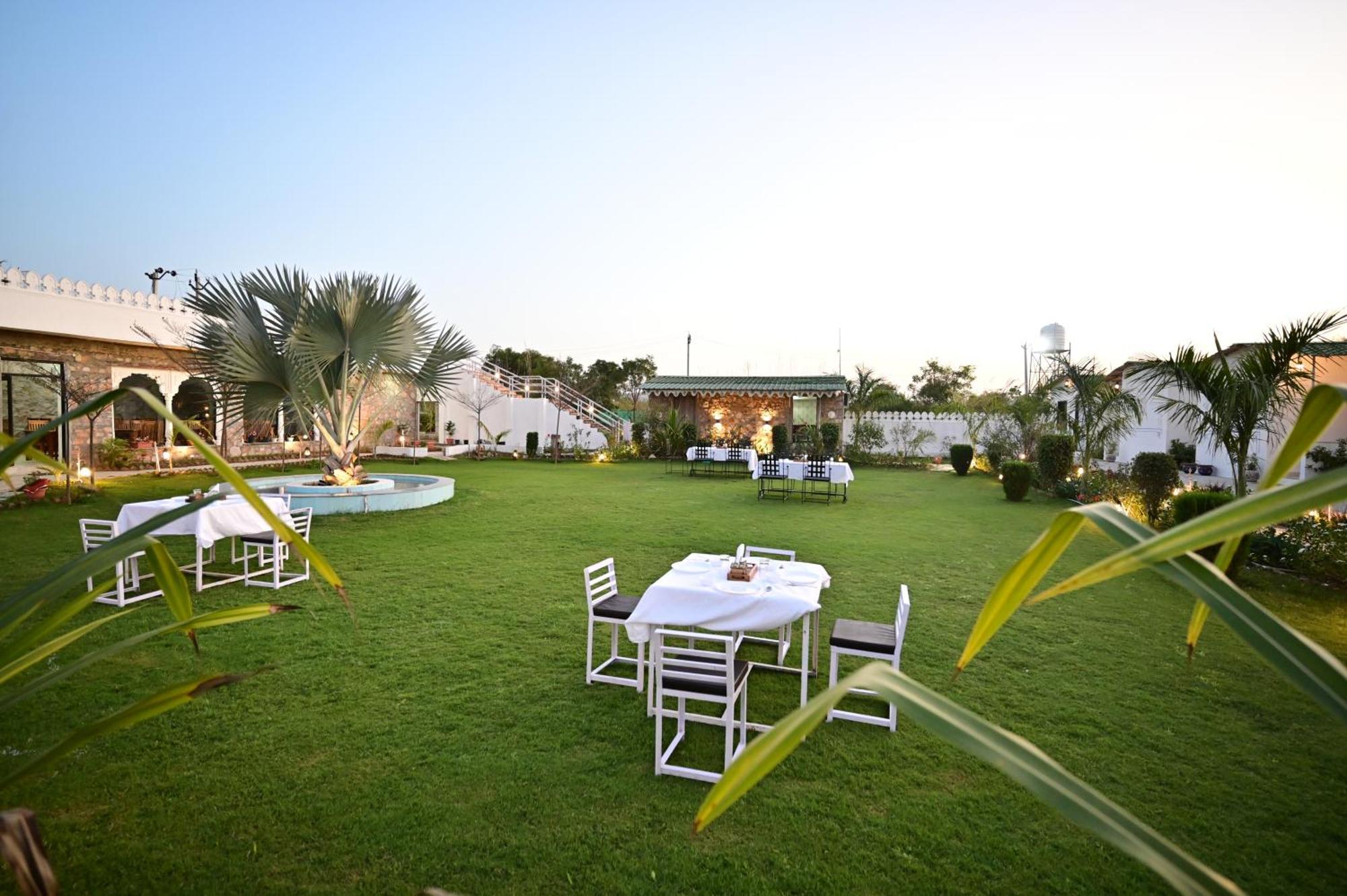 The Castle Crown - Hem Vilas Resort Ranthambhore Sawai Madhopur Exterior foto