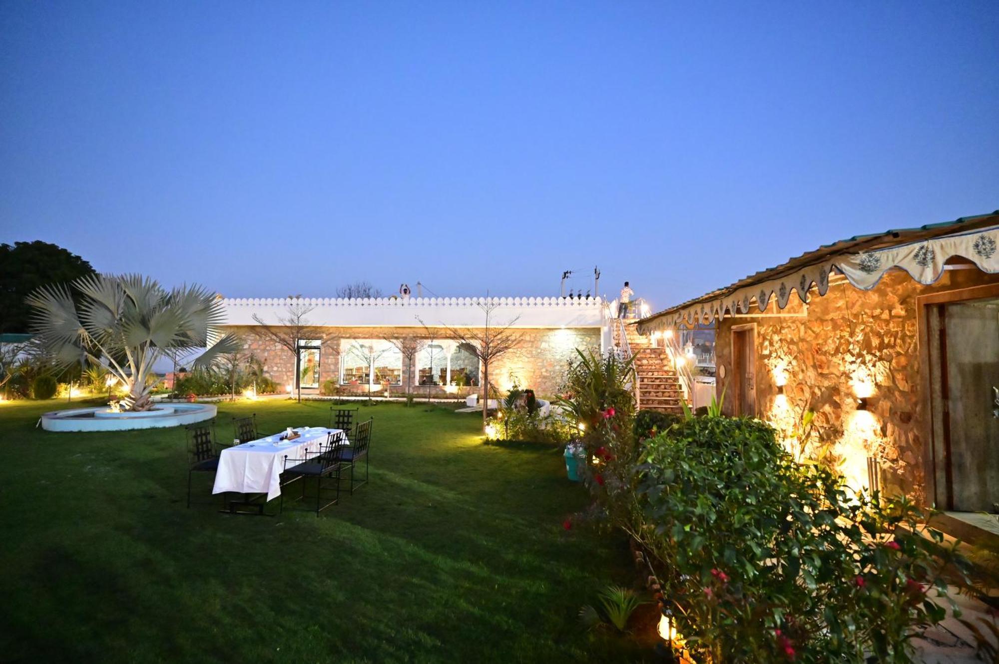 The Castle Crown - Hem Vilas Resort Ranthambhore Sawai Madhopur Exterior foto