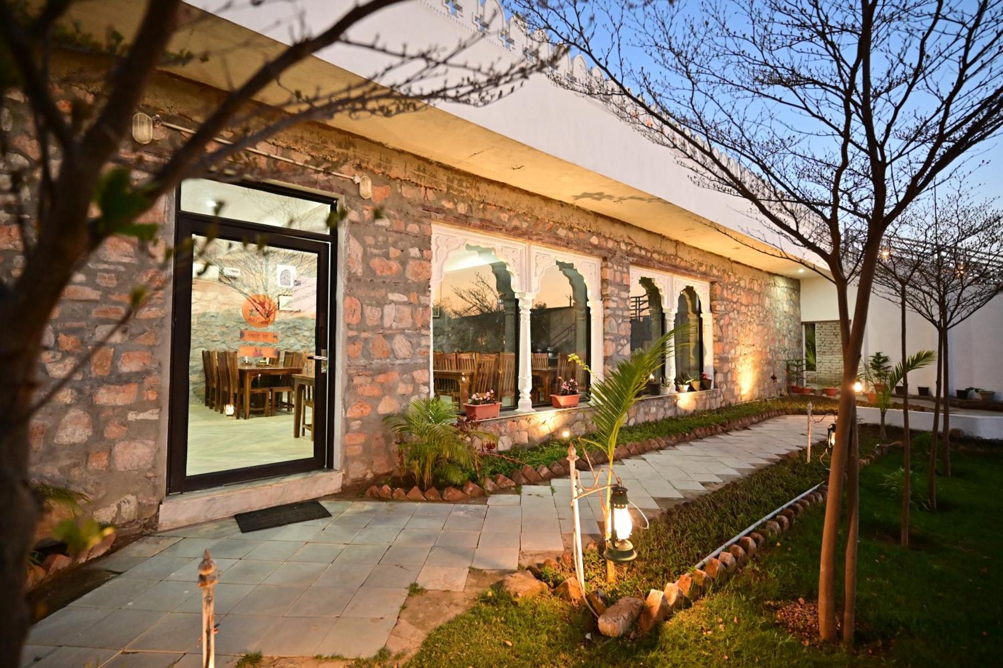 The Castle Crown - Hem Vilas Resort Ranthambhore Sawai Madhopur Exterior foto
